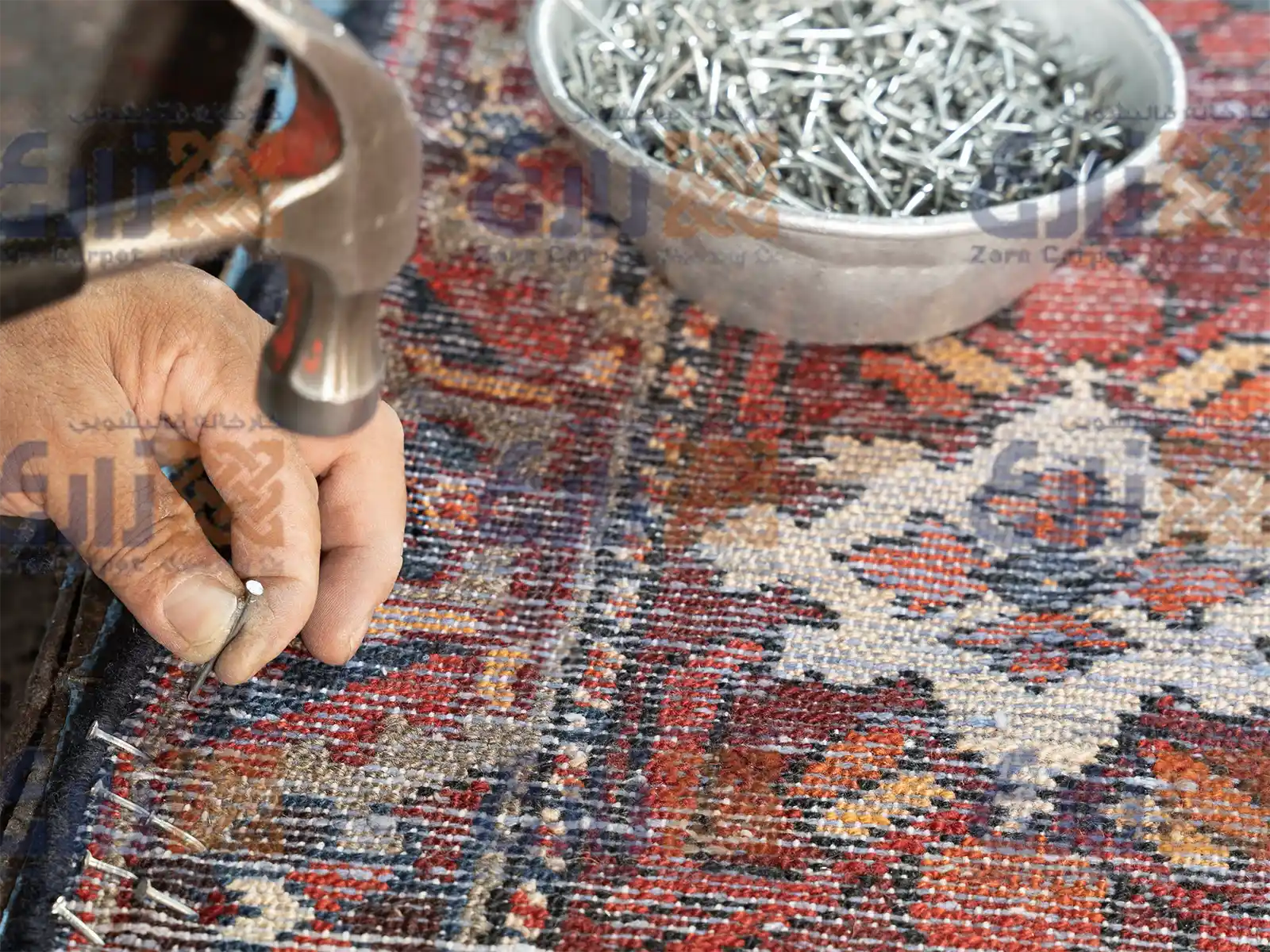 دارکشی تخصصی و رفع کجی فرش دستباف در قالیشویی مرکز تهران زارع